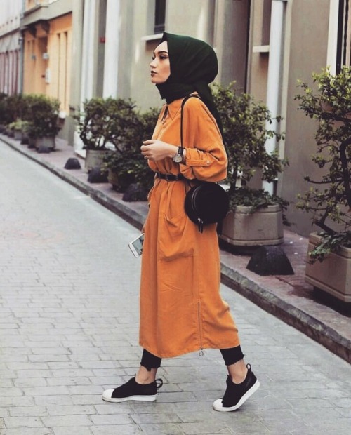 #hijabilookbook #hijabgirl #hijabiblogger www.instagram.com/p/Bq3AVQHANd_/?utm_source=ig_tum