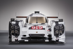 worldofporsche:  This year, Porsche returns to the top category of the famous endurance race classic at Le Mans and the World Endurance Championships (WEC) for sports cars with its newly-developed 919 Hybrid. The LMP1 prototype, which is designed for