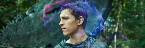 tom holland as todd hewitt in chaos walking (2021) - icons and headerslike/reblog if you save/use or