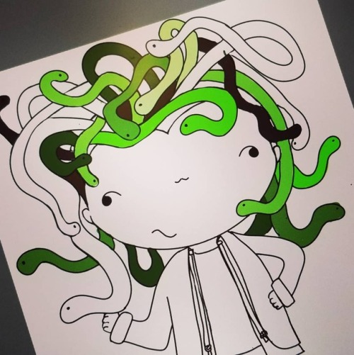 Not a whole lot of time for new drawings lately but my Medusa is coming along. #headfullofsnakes