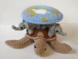 awwww-cute:  The Discworld