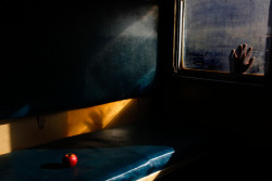 nitramar: Presence of absence, photo by Shahria Sharmin. See her other project “Call me Heena”. 