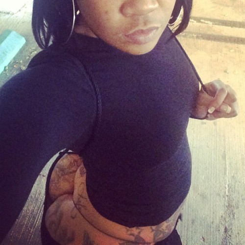sexythickdelicious:  Ms Miami http://sexythickdelicious.tumblr.com