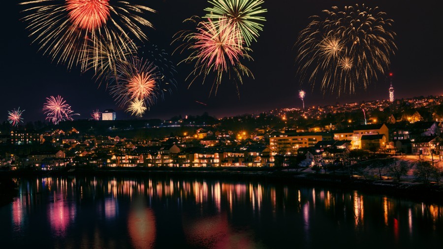 etherealvistas:  ********************* NYE 2015 Around the World Part 1 *******************
