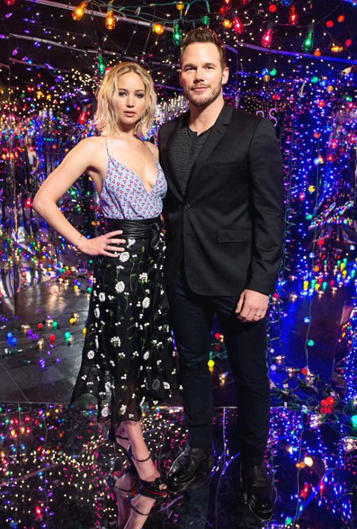 mcavoys:Jennifer Lawrence and Chris Pratt at the photocall for Columbia Pictures’ ‘Passengers’ at Fo