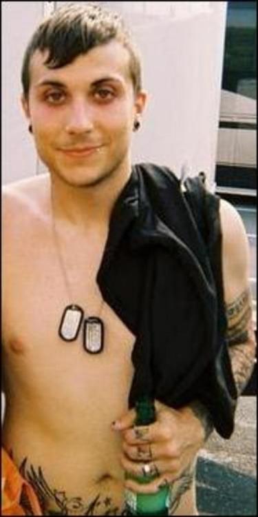 officialiero:  i feel like it is necessary to share some of my ‘shirtless frank iero aka very important hot man’ collection with you all 