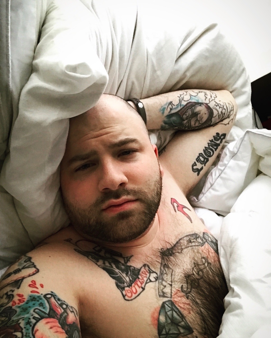 double3nt3ndr3:NEW KINGSIZE BED~ kinda just wanna be ravaged all over it. Hopefully