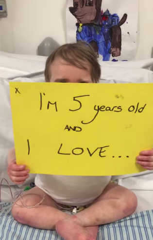 hiilikevideogames:eat-a-wasp-nest:cashtrapezoid:mashable:#WearYellowforSethSeth Lane, who is from Northamptonshire in England, suffers from Severe Combined Immonudeficiency (SCID) — also known as “bubble boy” disease because the condition requires