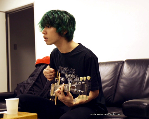 ”35xxxv” Japan Tour 2015 Documentary [Bluray]If post anywhere else, please link to my ac