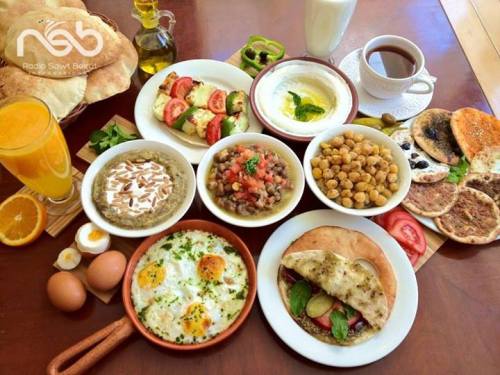 lebnaniye:  Lebanese. Food. 