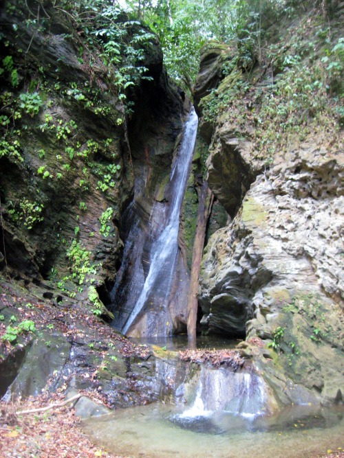 trailpace: Waterfalls of Blue Basin River