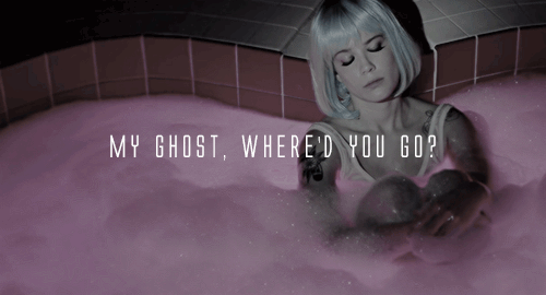 ninazeanik:you say that you’re no good for me ‘cause i’m always tugging at