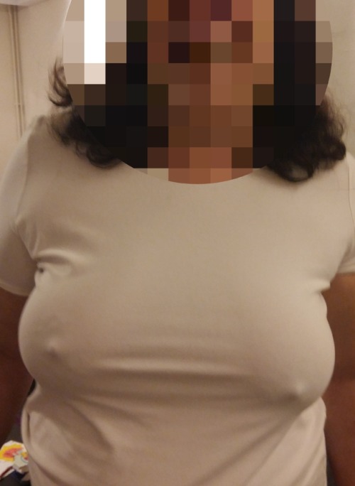 My wife’s hard nipples without bra. 