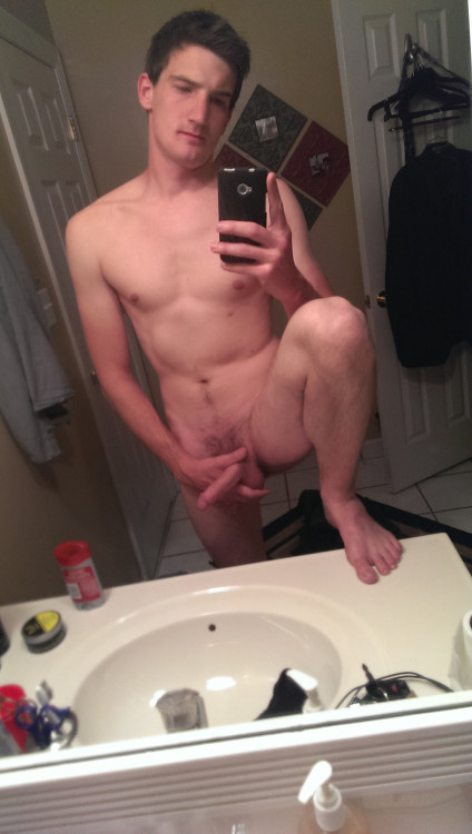 Porn str8bros:God I love him photos