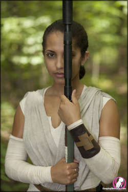 nsfwdomi: My Rey set is live on Cosplay Deviants!