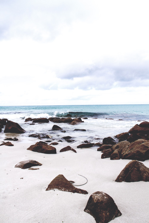 atlantum:  og vintage beach by @atlantumCheck me out on Instagram//Tumblr *hit up here for chance to win Ůk camera* 