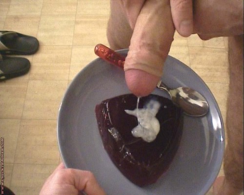 paintingwithcum: every girl has her secret ingredient to her favourite dish.i know the secreti have 