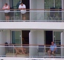 nudecruise:  That’s how you make the most of a balcony suite.