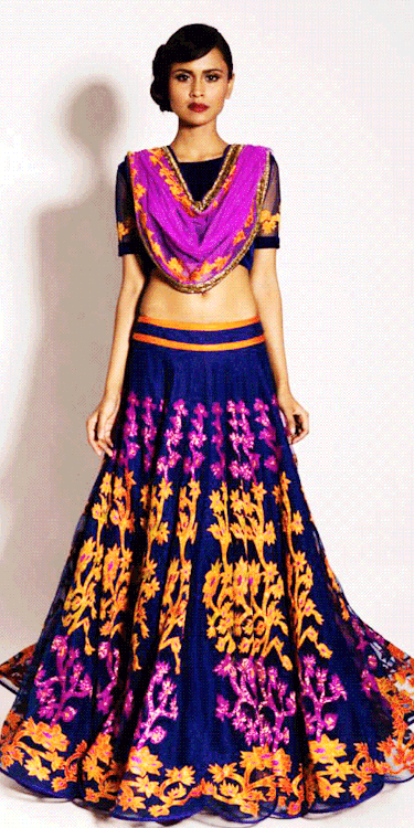 rabbrakha: tanipartner:     Neeta Lulla Haute Couture