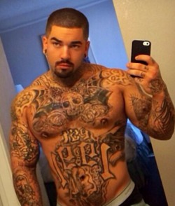 Huchibear:  Jeffys7:  Sweet Face…On That Tatted Bad Bou  Meeeeeoooooew!!!!!