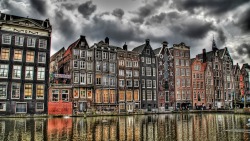 goodgreatexceptional:  Amsterdam; a cityscape