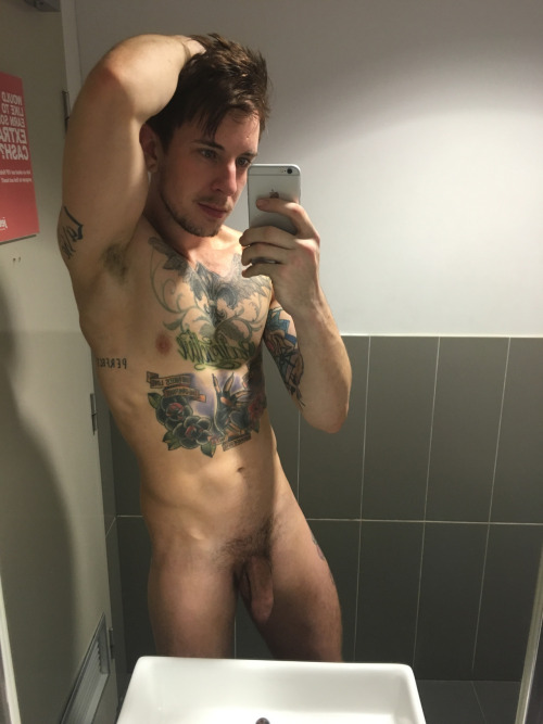 sbgtn:   PLEASE FOLLOW!http://sbgtn.tumblr.com/archiv  