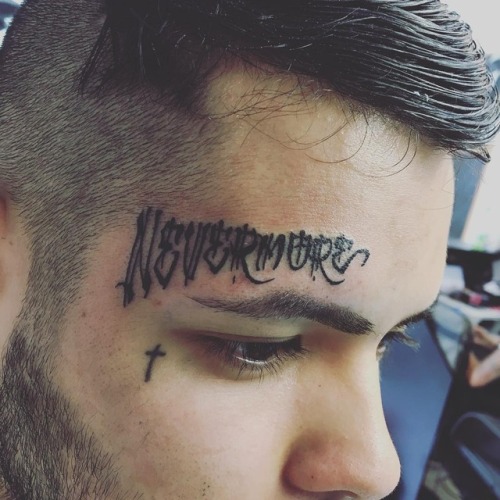 thetattooedvisage:
“Source: LuKycriminaltattoo
”