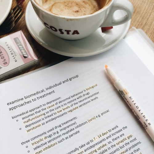 softlystudying:friday, 27/04/18 — 22:34 (07/26)spent the afternoon in costa with my mum; she rea