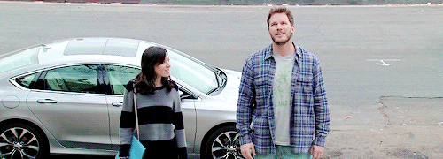 dailyparksnrec:  anonymous asked: andy/april + height difference. 