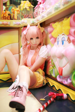 cosplaygirl:  KURUPIKA 【第二話SAMPLE】PONPONPON　その２　公開っ 
