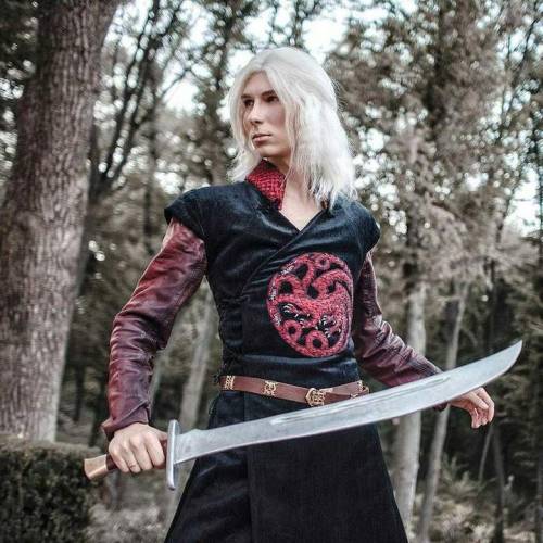 Viserys Targaryen by Dress Art Mystery