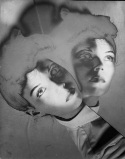 blueblackdream:    Erwin Blumenfeld, Solarized