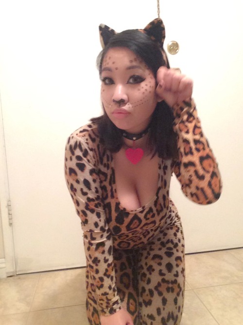 asianmermaidprincess:Make me purr