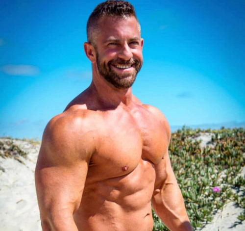 Men i Like and Think are Hot