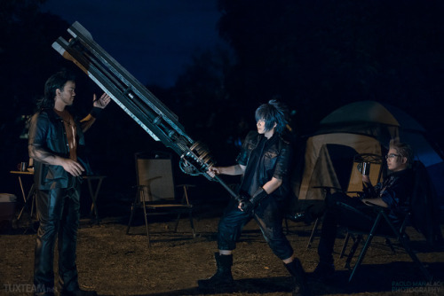 behindinfinity:  ◎ Camp◉ Train◎ Do nothing“Not looking so good there, Prince Charmless.”I was trying to keep my cool here but wow this sword is taller than I am, and consequently heavy! It looks awesome though, and it feels pretty amazing just