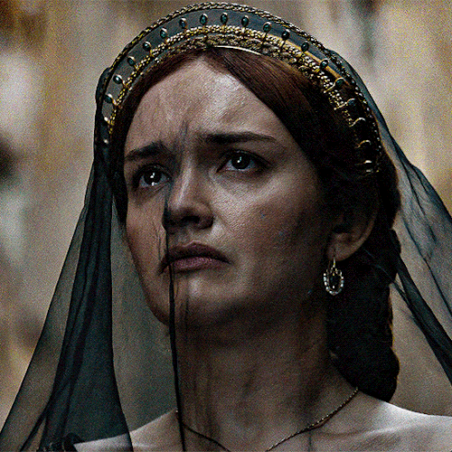 OLIVIA COOKE As ALICENT HIGHTOWER HOUSE OF THE DRAGON — 2.02 "Rhaenyra The Cruel"