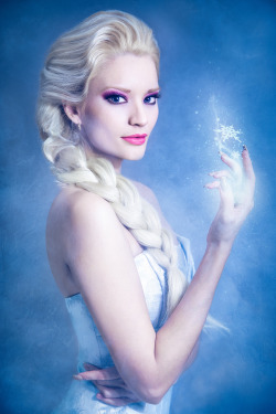 fairytalemood:  “Elsa” by Edgardo