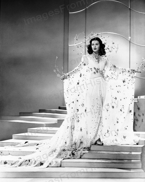 OKAY BUT HEAR ME OUT: HUMAN BILL GENDERBEND BUT INSPIRED BY THAT ONE OUTFIT FROM THE ZIEGFELD GIRL MOVIE