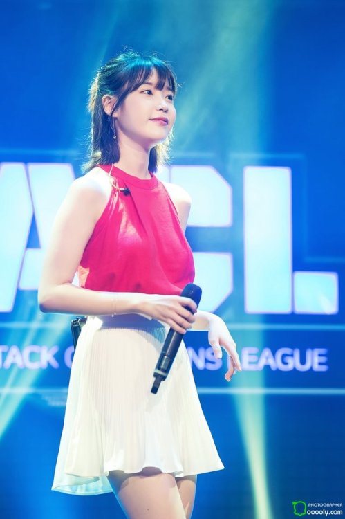 IU - Sudden Attack 2017 Champions League Pics