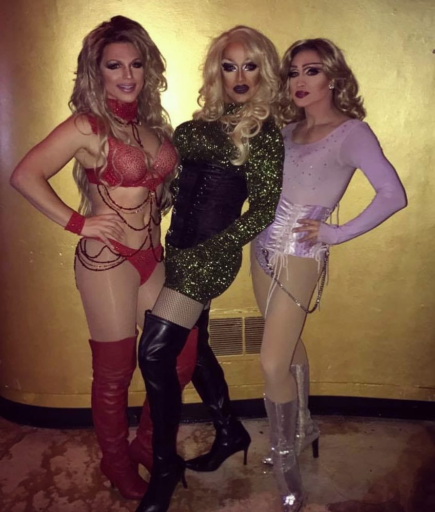 sherrygtv: derrickbarry: Just a little group of hookers @FacesReno! Such a fun show!