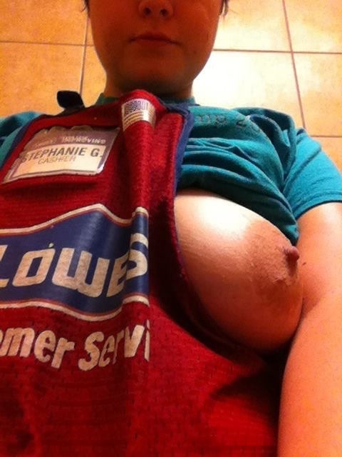 aroundthewayholliday: el-verg0n:  Wich store you work at baby? 