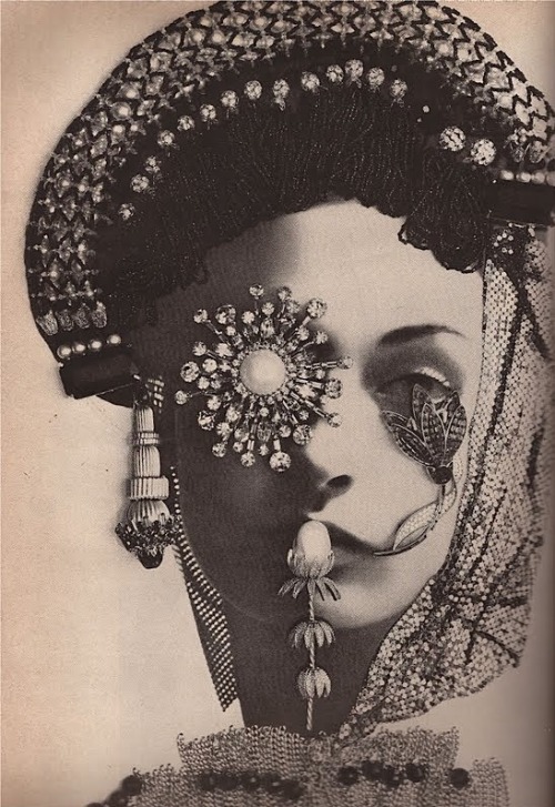 earwigbiscuits: Harper’s Bazaar, 1961 (via)