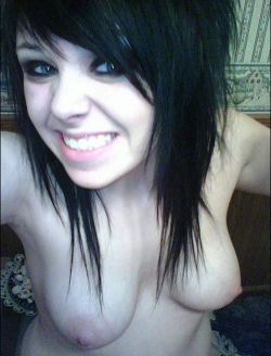 reallysexyselfshots:  Come check out my blog at www.reallysexyselfshots.tumblr.com  GIRLS only, hit me up on my kik: reallysexyselfshots tumblr batch upload bloadr.com (FB)