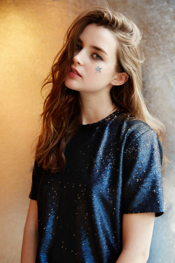urbanoutfitters:  Shimmer and shine. (Photo by Devyn Galindo)