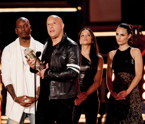 Vin Diesel, Tyrese Gibson, Michelle Rodriguez and Jordana Brewster accept the MTV Generation Award f