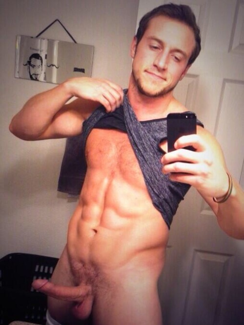 bubblebuttjocks:  this is a fratpad guy right?