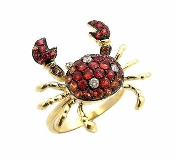 lavvyan: treasures-and-beauty: Orange Sapphire Crab Ring in 18k Gold from Heavenly Treasures