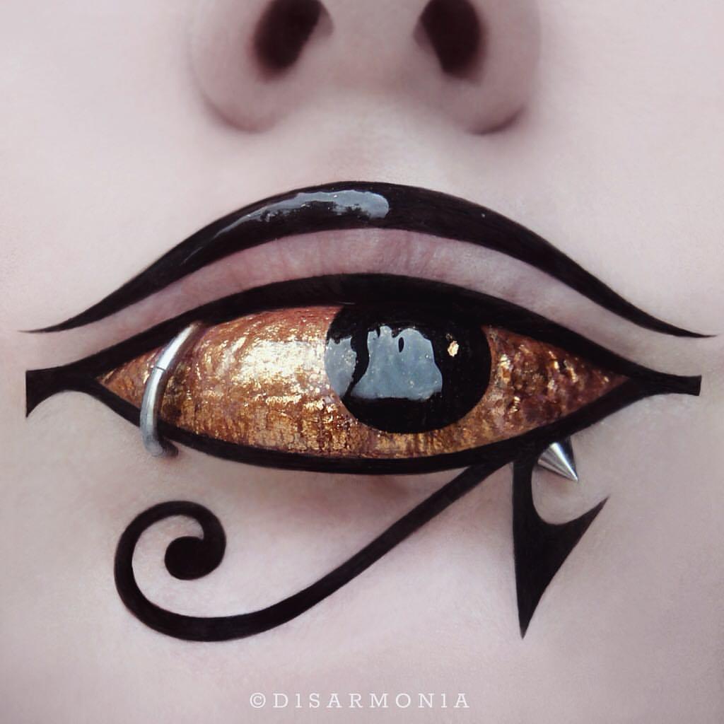 socialpsychopathblr:Makeup by Veronica Anrathi (D1sarmon1a)