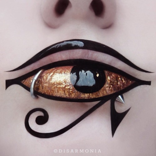 socialpsychopathblr:Makeup by Veronica Anrathi (D1sarmon1a)