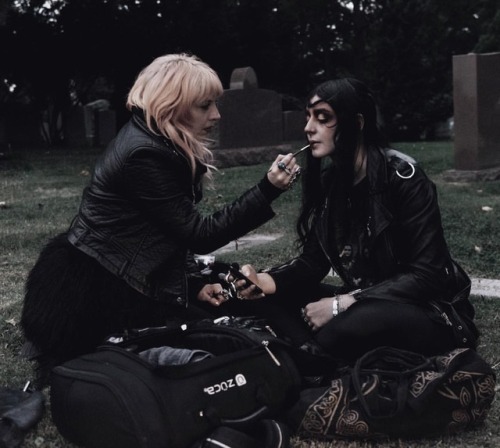 grimvr: @sstrazzere painting my face in a graveyard at dusk✨ photo by @mckenzieleekphoto